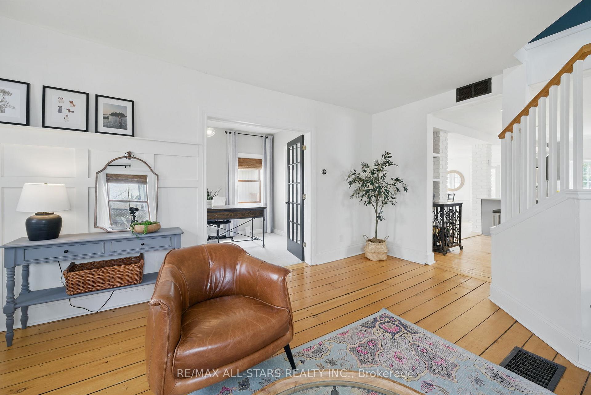 Photo 5 of 104 Mechanic Street, Uxbridge — HOMEH