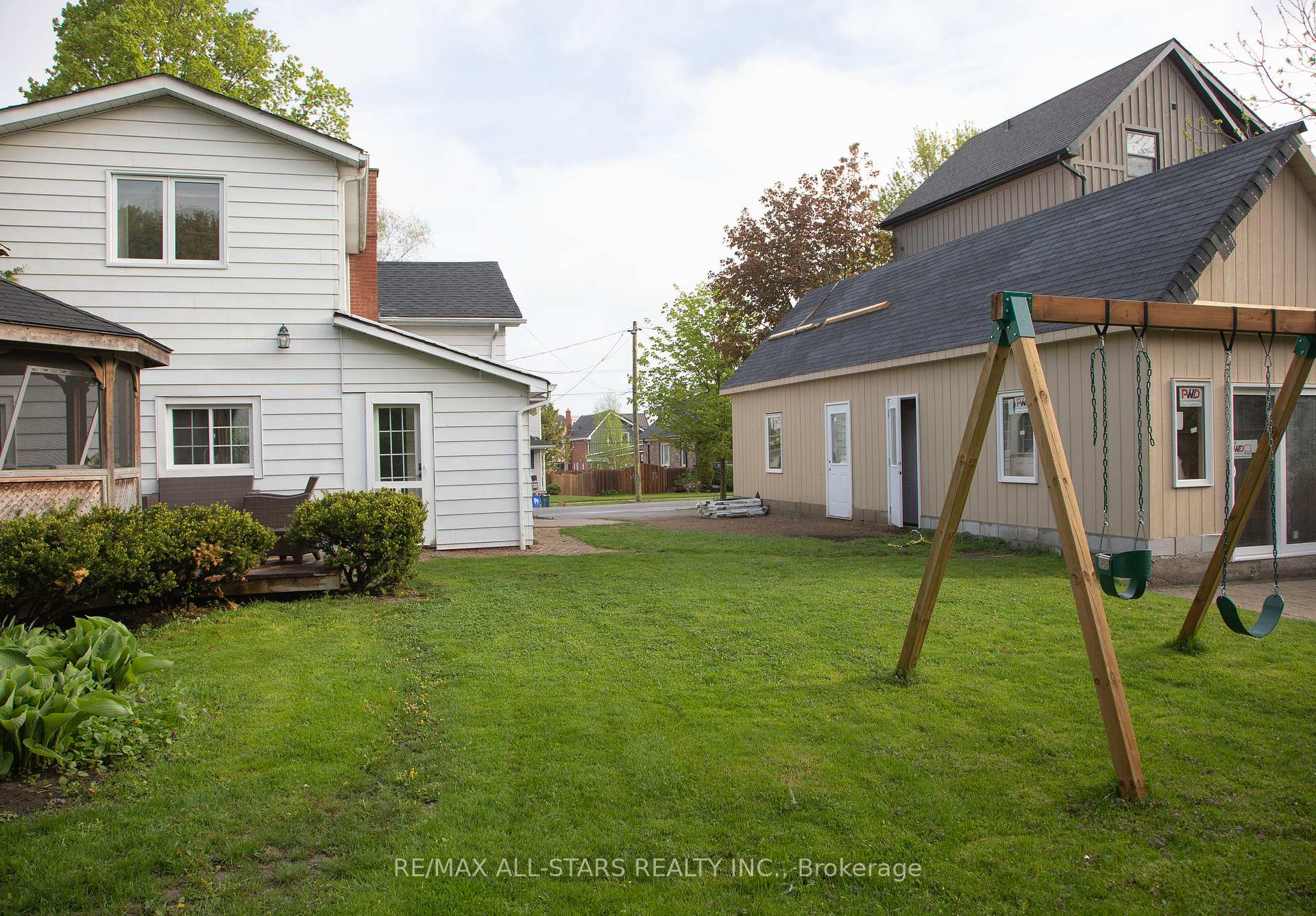 Photo 34 of 104 Mechanic Street, Uxbridge — HOMEH