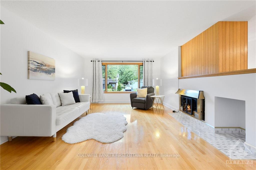 Photo 5 of 661 La Verendrye Drive, Ottawa, Beacon Hill North — HOMEH