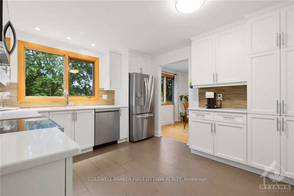 Photo 11 of 661 La Verendrye Drive, Ottawa, Beacon Hill North — HOMEH