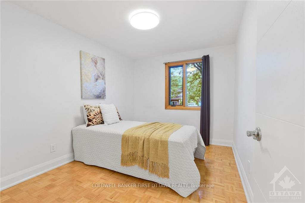 Photo 13 of 661 La Verendrye Drive, Ottawa, Beacon Hill North — HOMEH