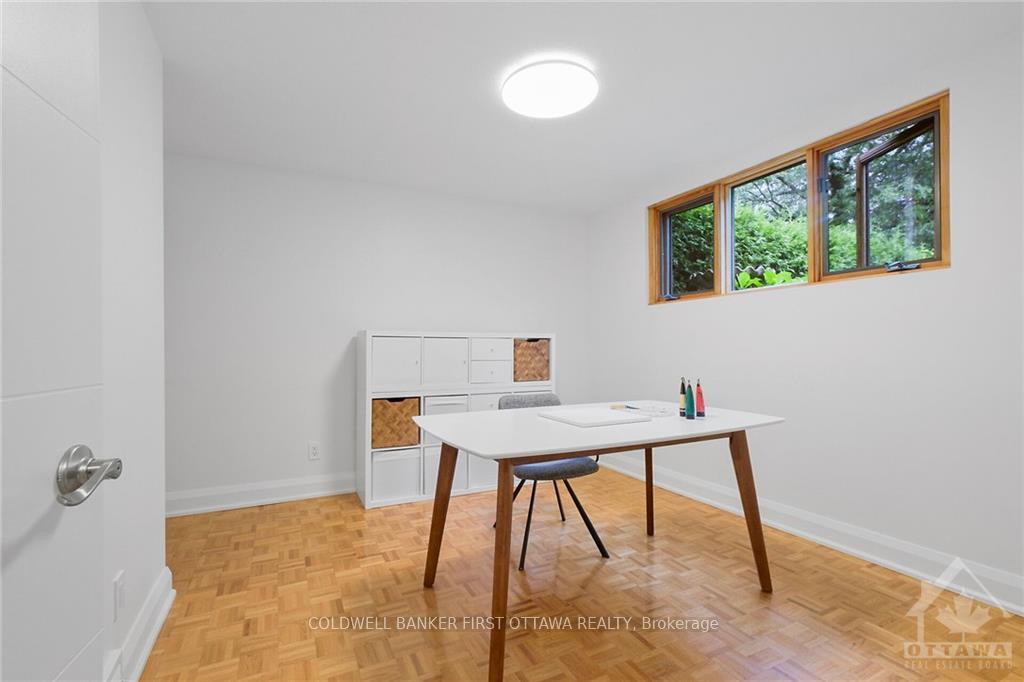 Photo 17 of 661 La Verendrye Drive, Ottawa, Beacon Hill North — HOMEH