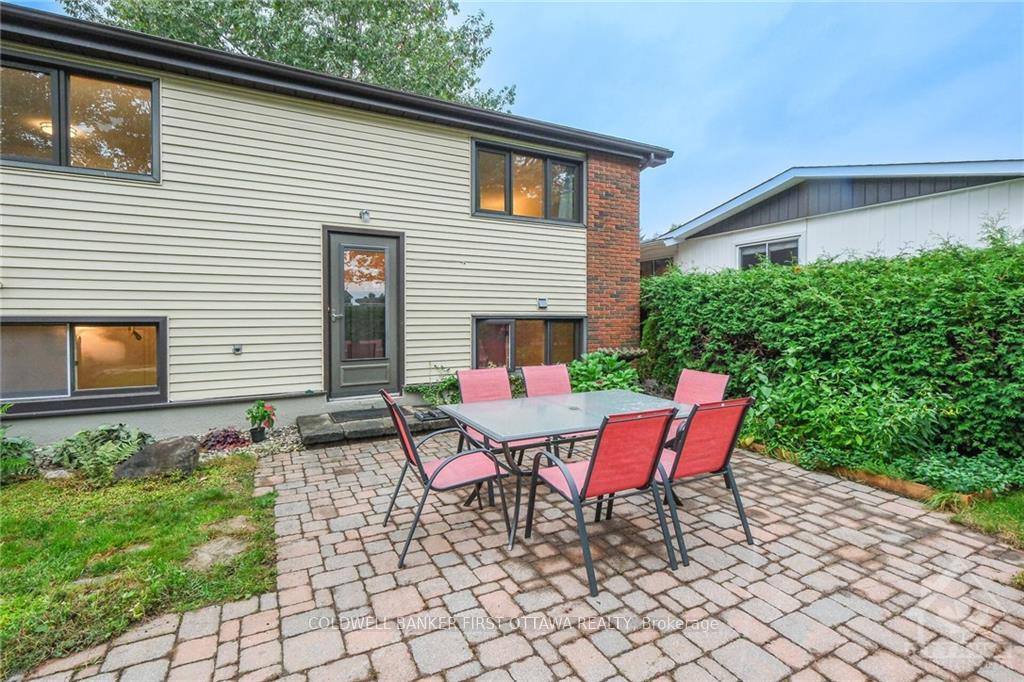 Photo 22 of 661 La Verendrye Drive, Ottawa, Beacon Hill North — HOMEH