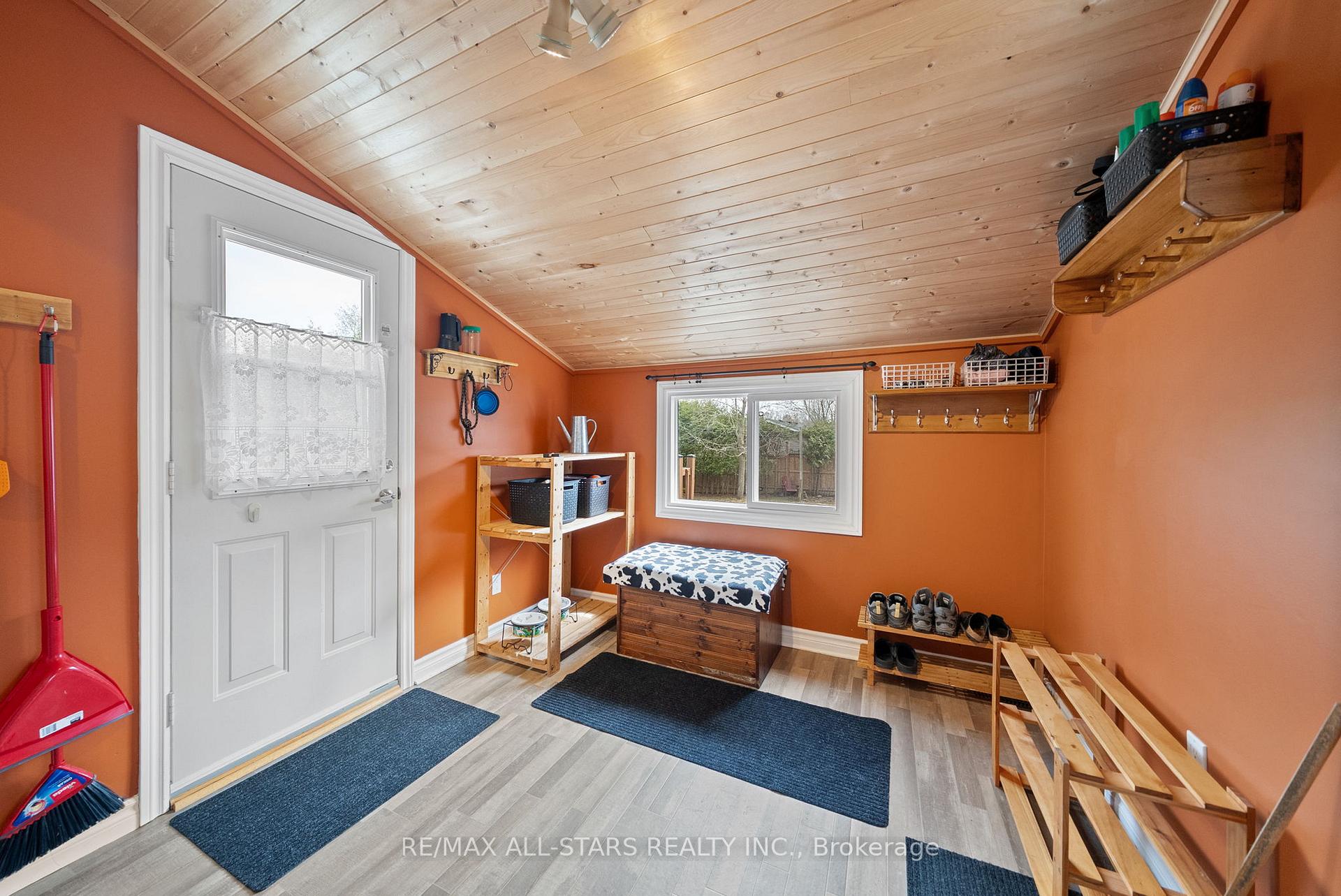 Photo 17 of 130 New Street, Uxbridge — HOMEH