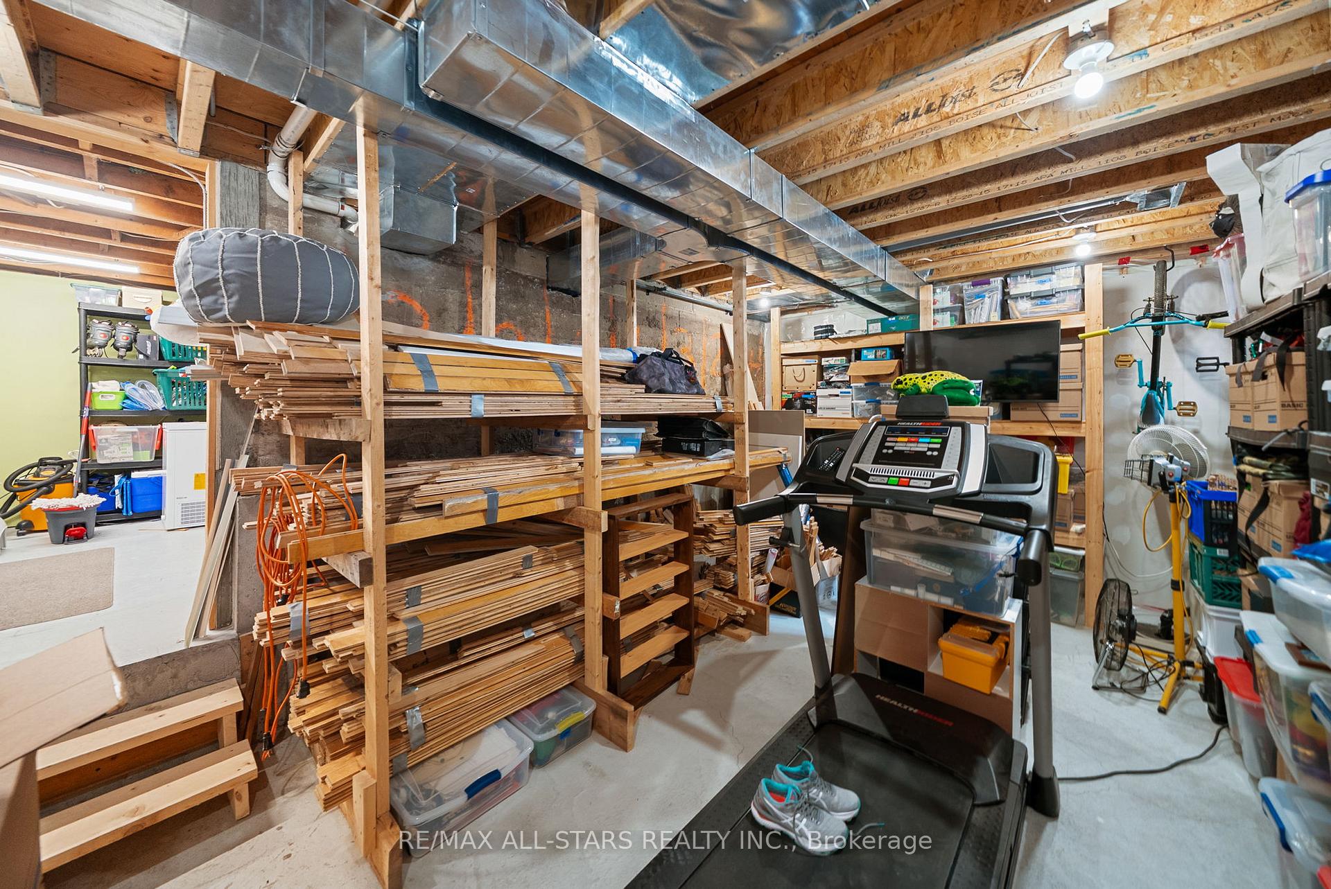 Photo 37 of 130 New Street, Uxbridge — HOMEH