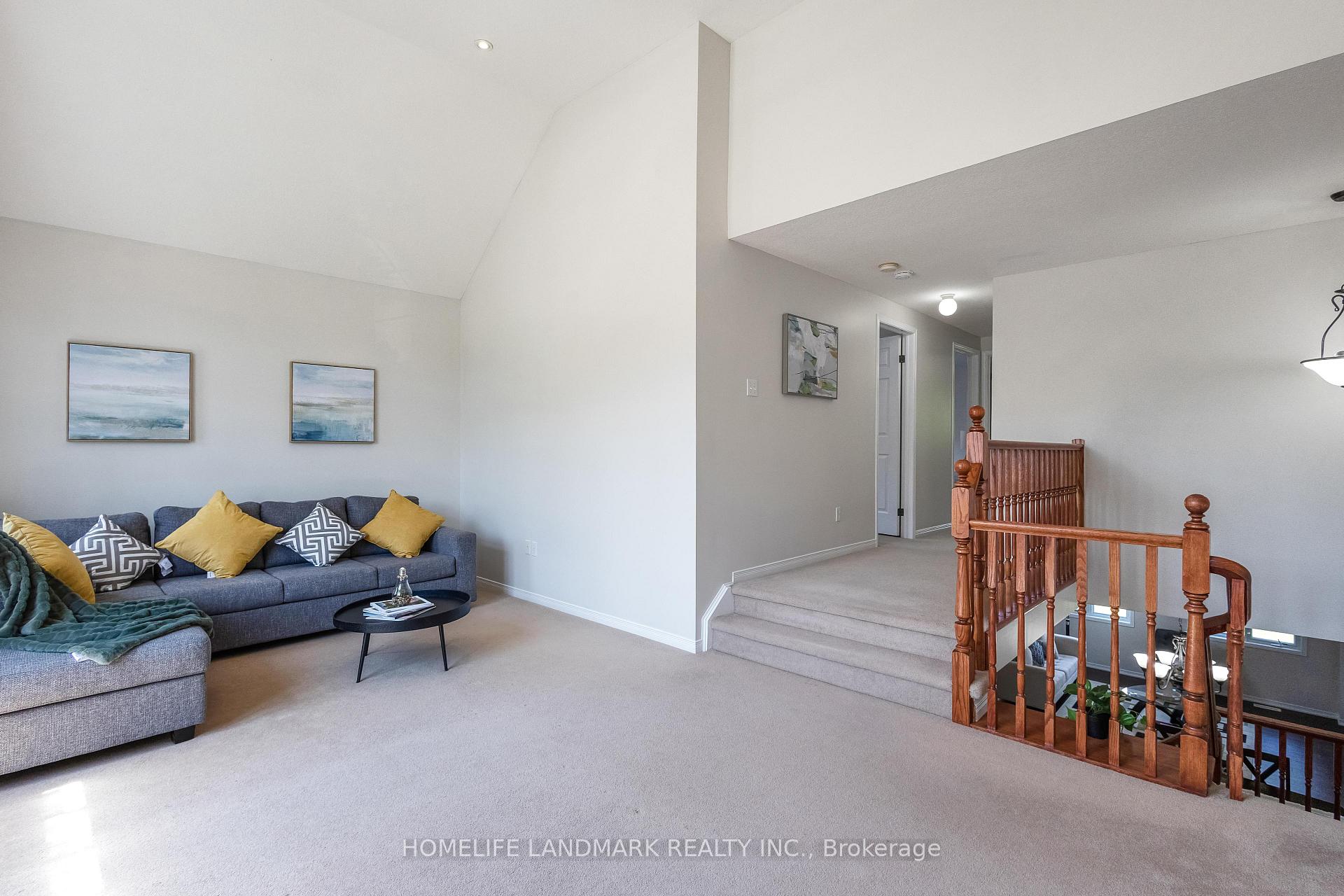 Photo 17 of 570 Violet Street, Waterloo — HOMEH