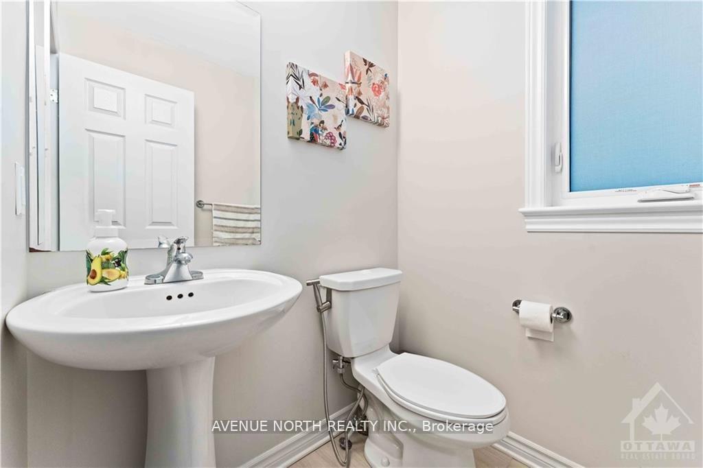 Photo 7 of 168 Eric Maloney Way, Ottawa, Blossom Park/Kemp Park/Findlay Creek — HOMEH