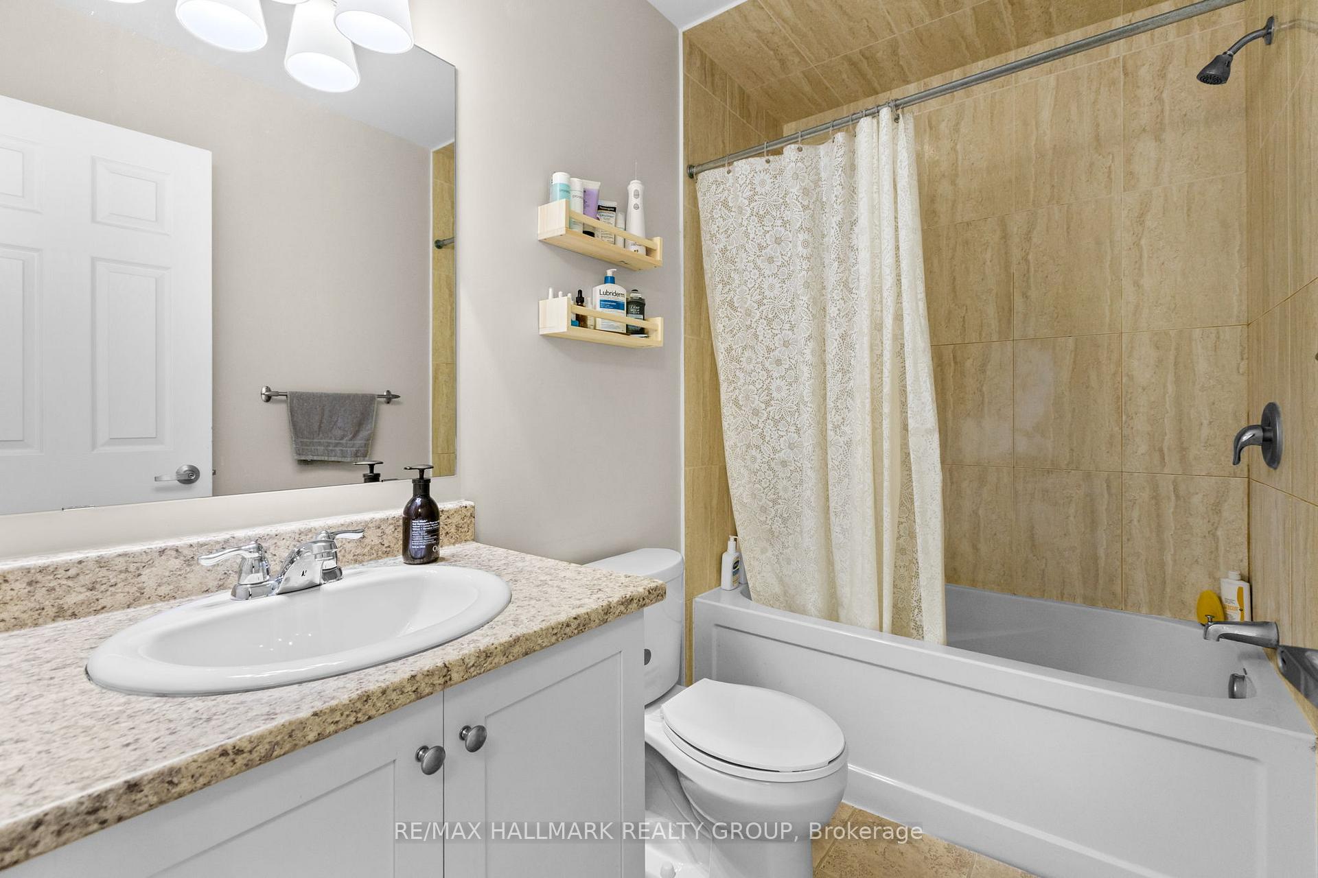 Photo 19 of 469 Meadowhawk Crescent, Ottawa, Barrhaven - Half Moon Bay — HOMEH