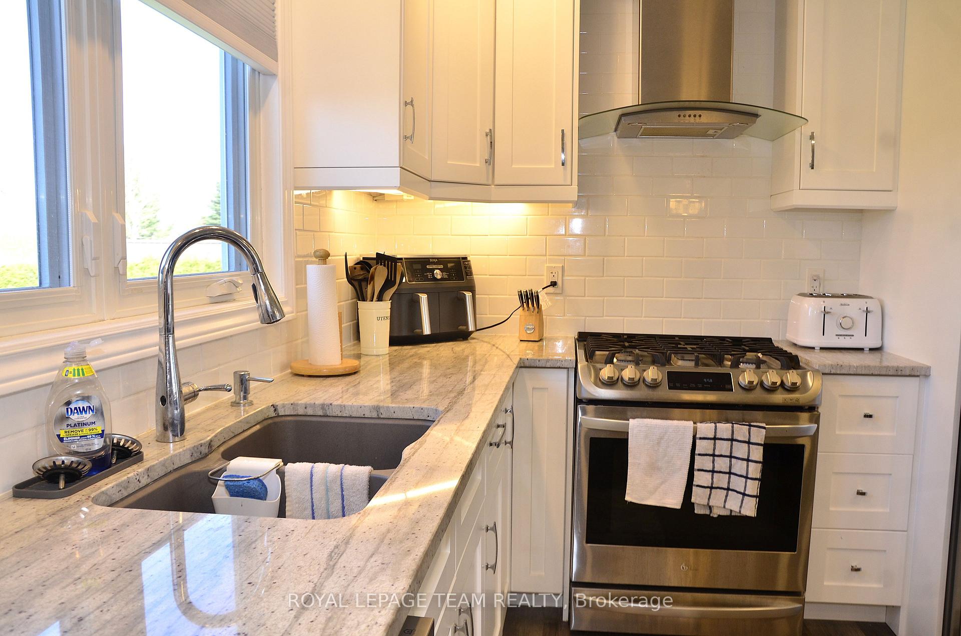 Photo 6 of 3508 Charleville Road S, Augusta, Augusta Twp — HOMEH