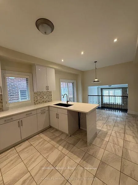 Photo 10 of 697 Audley Road S, Ajax, South East — HOMEH