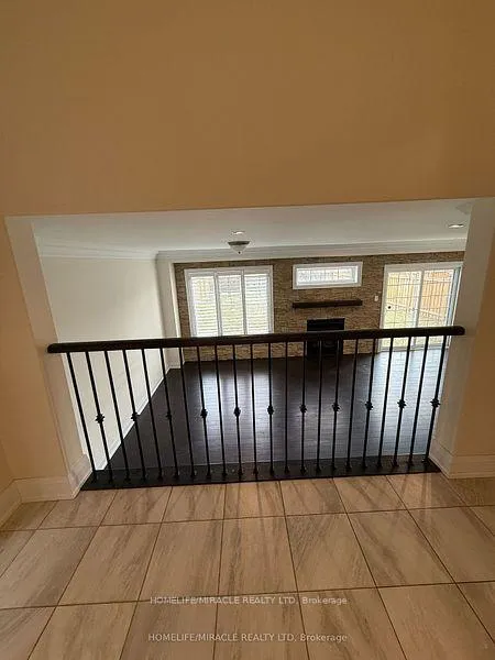 Photo 11 of 697 Audley Road S, Ajax, South East — HOMEH