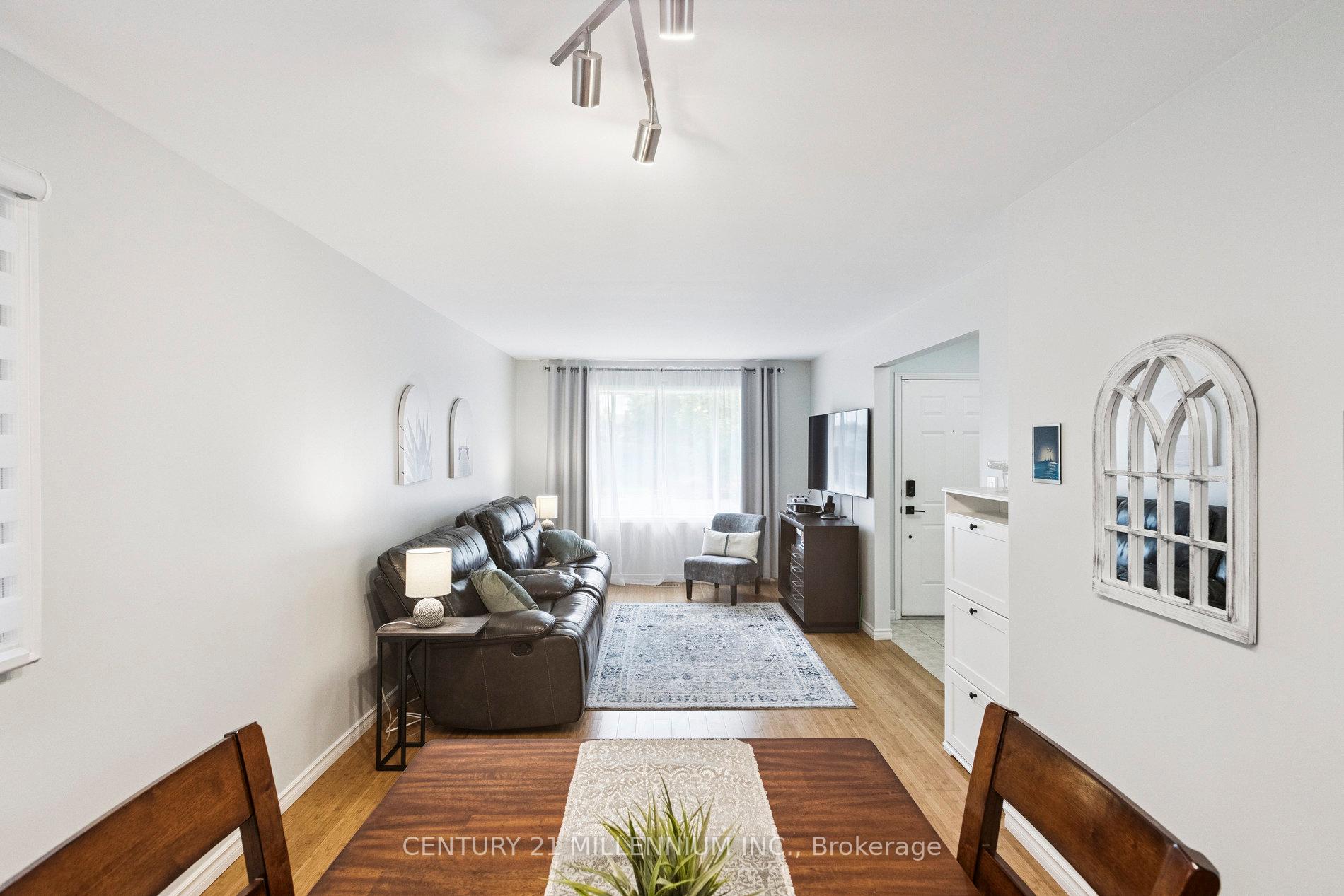 Photo 8 of 128 Westvale Drive, Waterloo — HOMEH