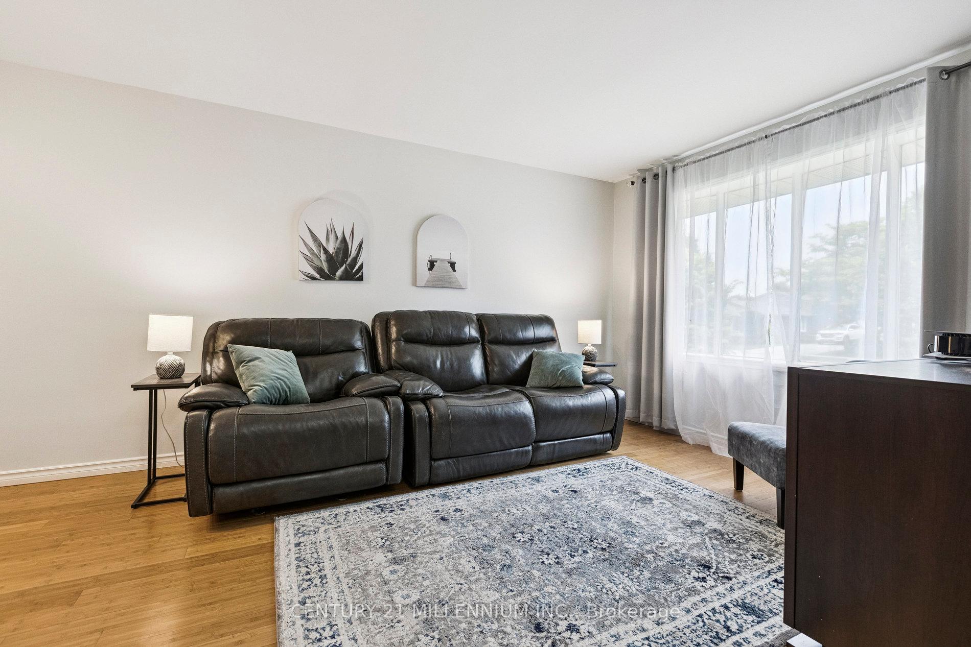 Photo 9 of 128 Westvale Drive, Waterloo — HOMEH
