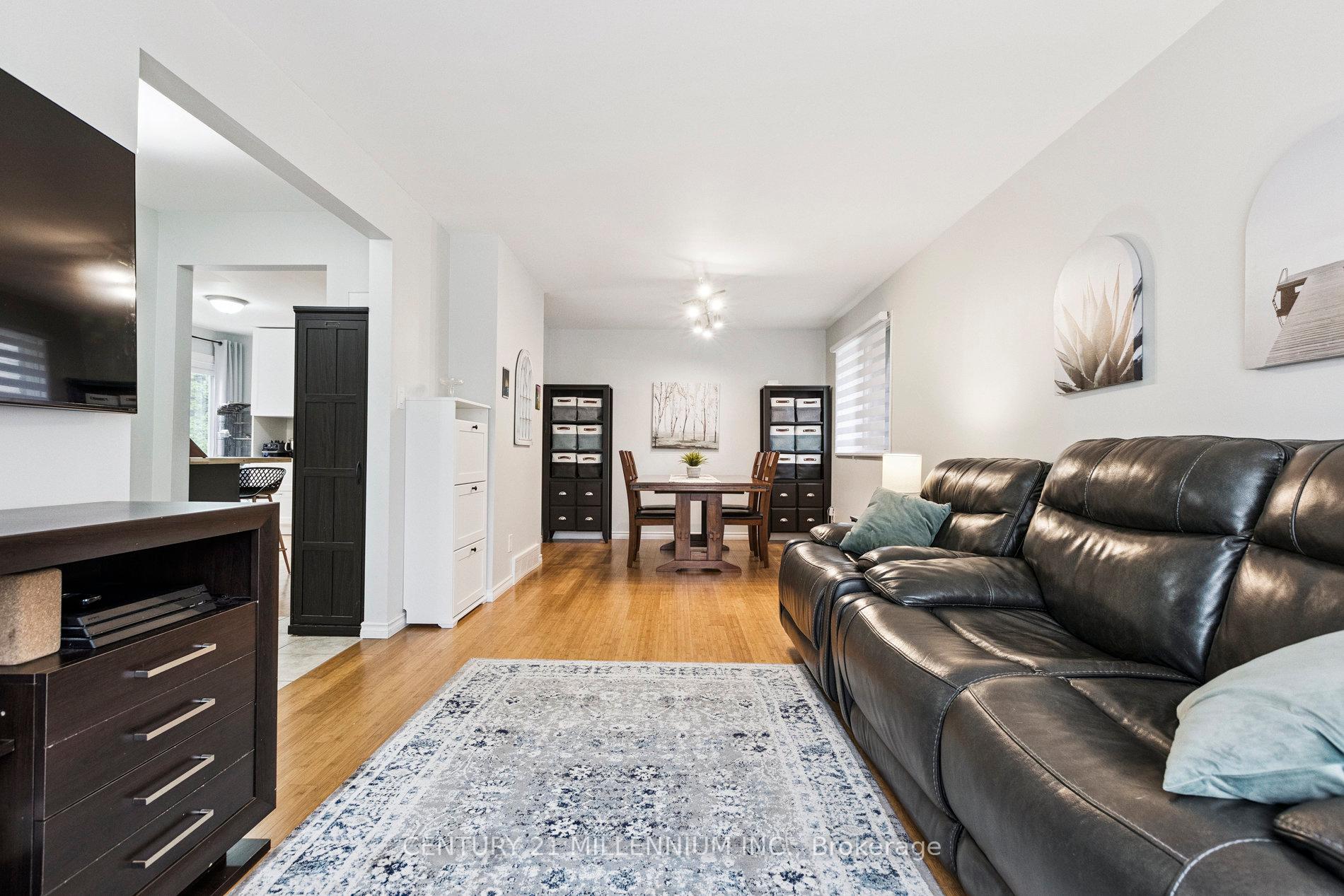 Photo 11 of 128 Westvale Drive, Waterloo — HOMEH