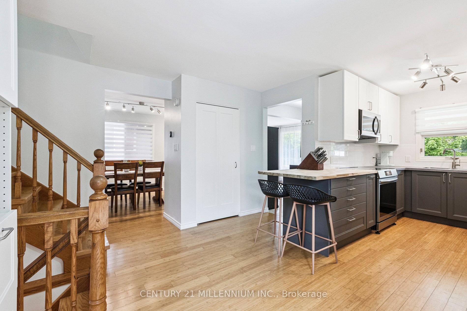 Photo 20 of 128 Westvale Drive, Waterloo — HOMEH