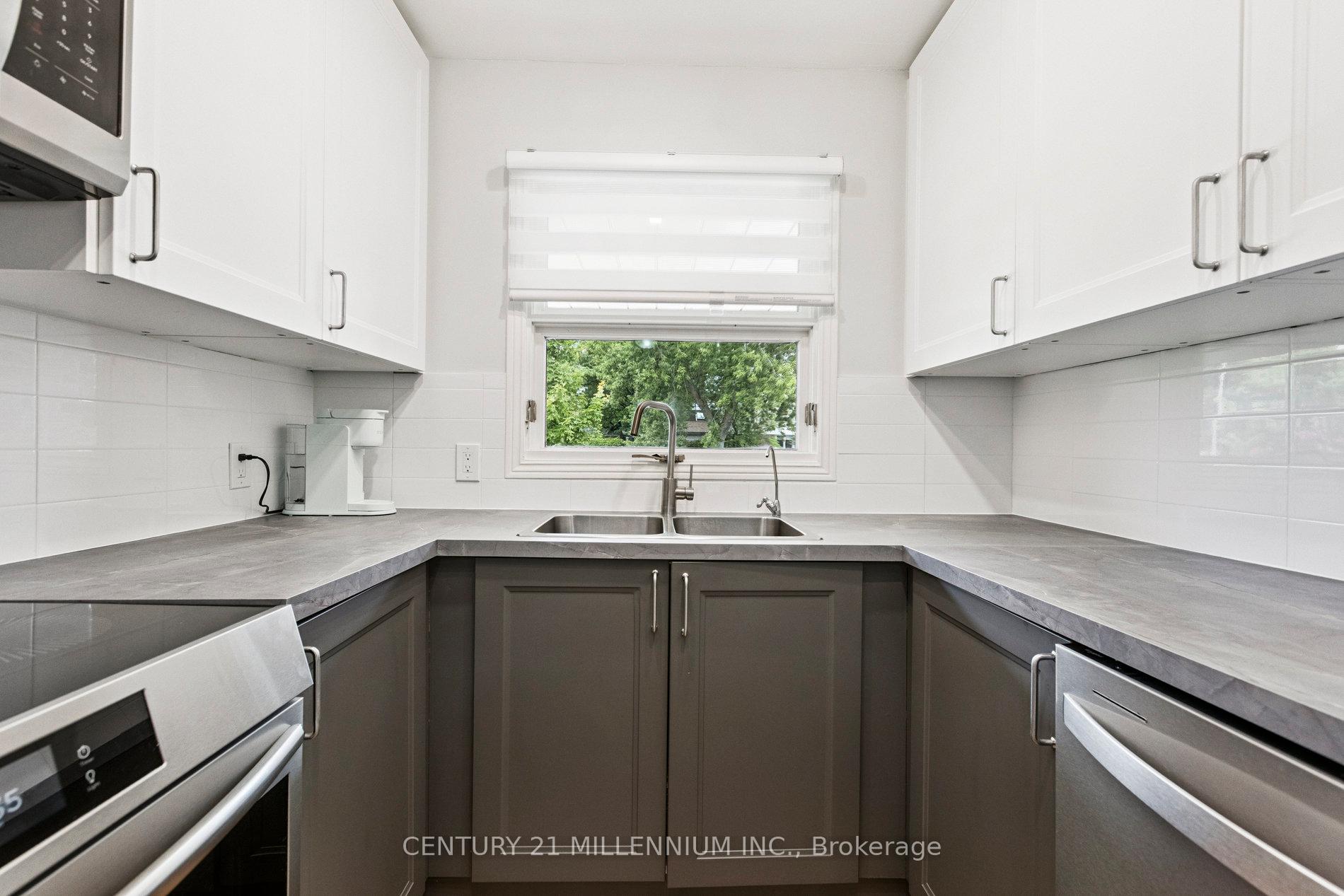 Photo 23 of 128 Westvale Drive, Waterloo — HOMEH