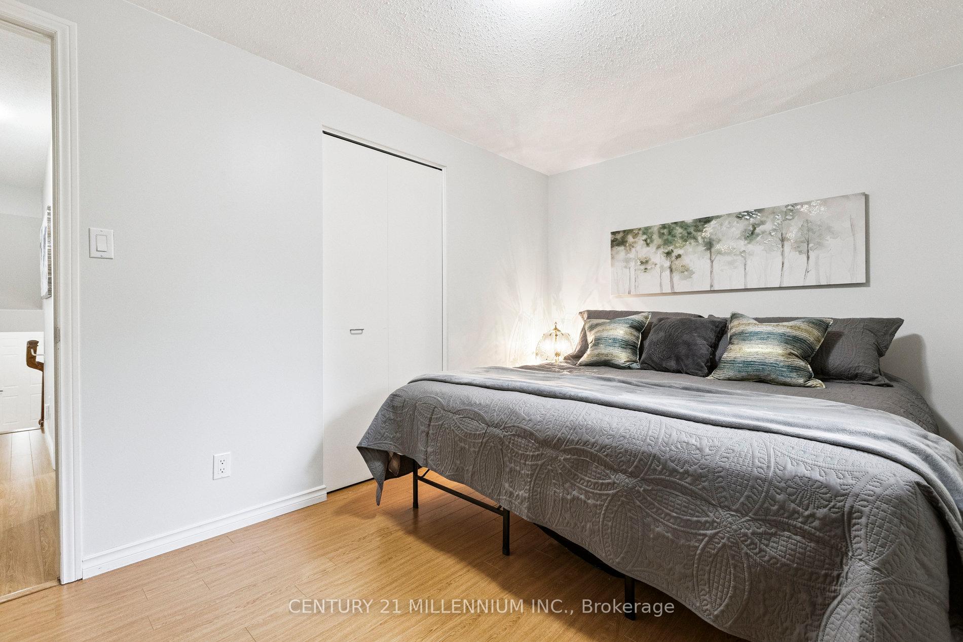 Photo 36 of 128 Westvale Drive, Waterloo — HOMEH