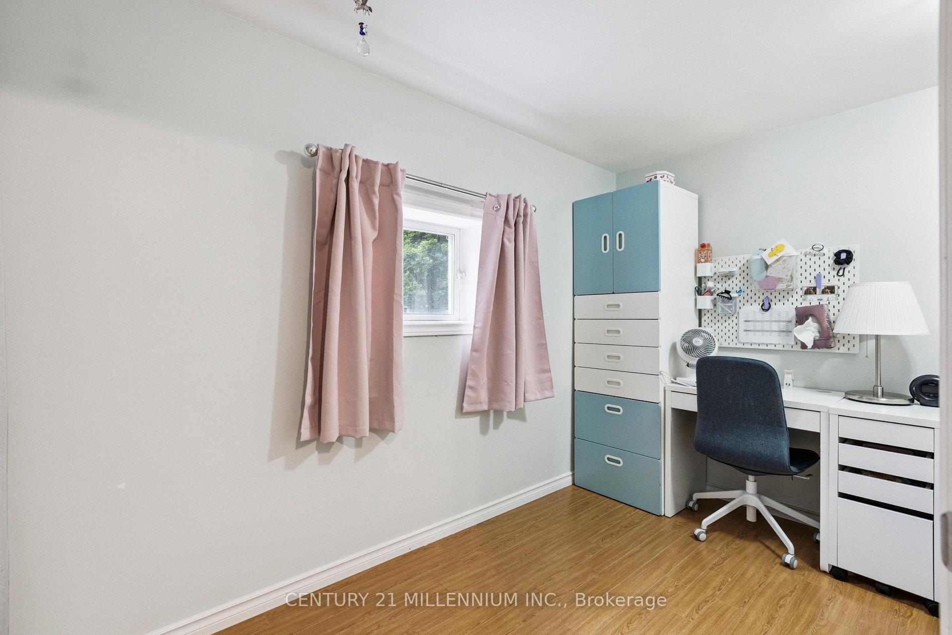 Photo 38 of 128 Westvale Drive, Waterloo — HOMEH
