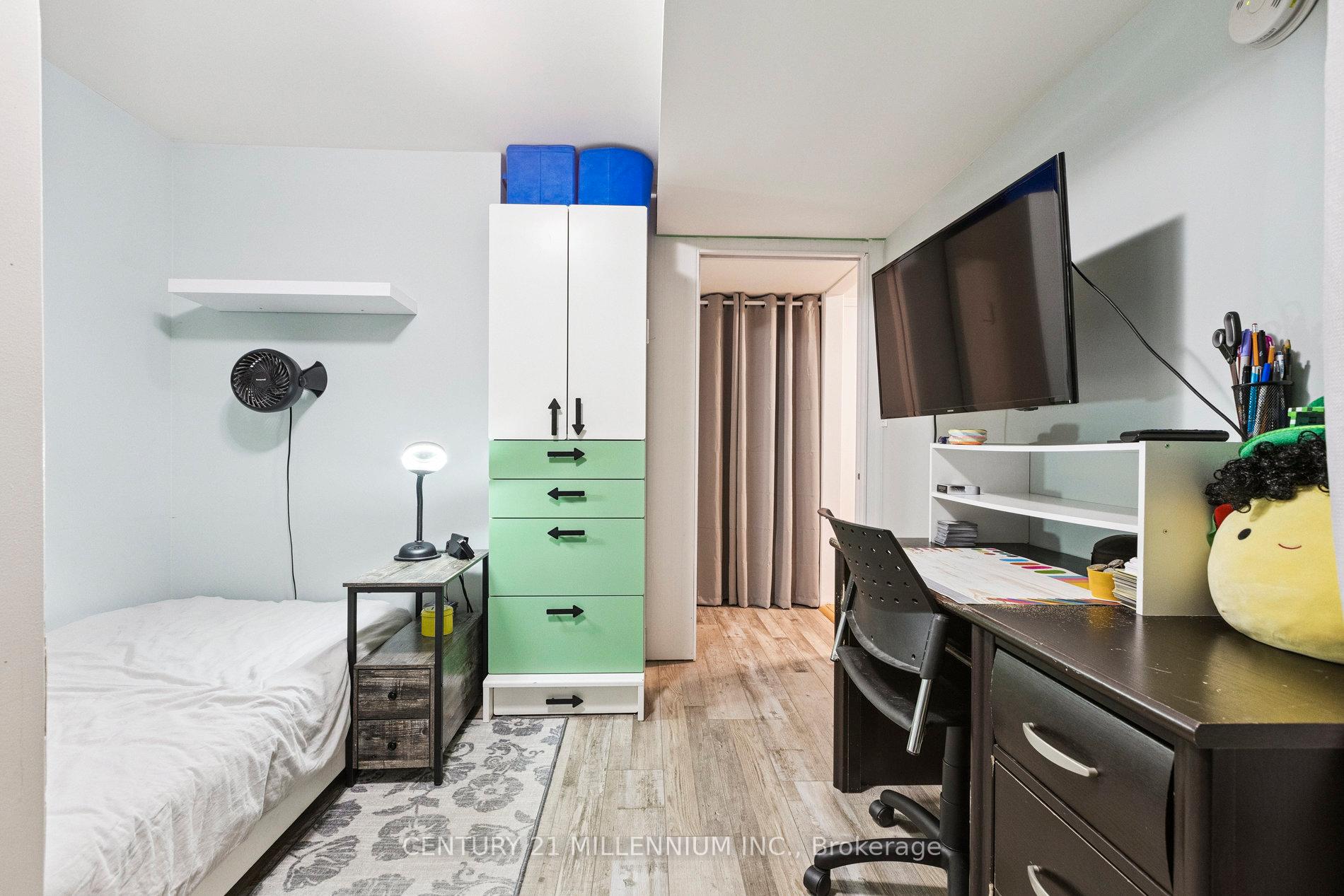 Photo 42 of 128 Westvale Drive, Waterloo — HOMEH