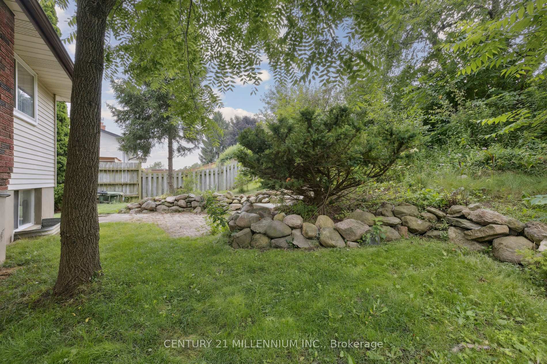 Photo 48 of 128 Westvale Drive, Waterloo — HOMEH