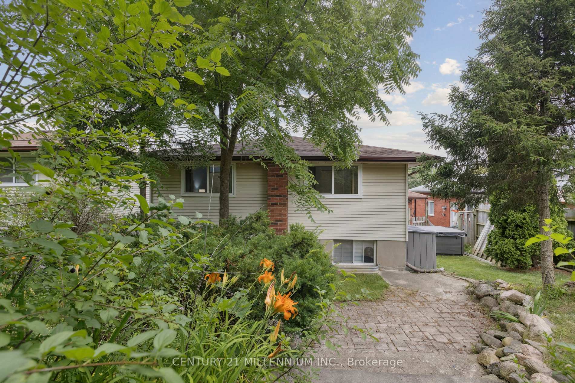 Photo 50 of 128 Westvale Drive, Waterloo — HOMEH