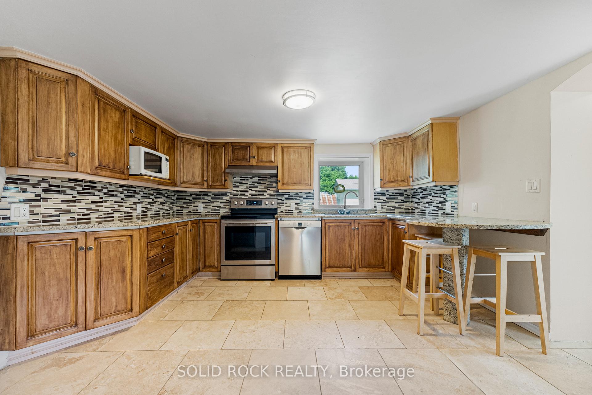 Photo 7 of 306 Richmond Road, Beckwith, Beckwith Twp — HOMEH