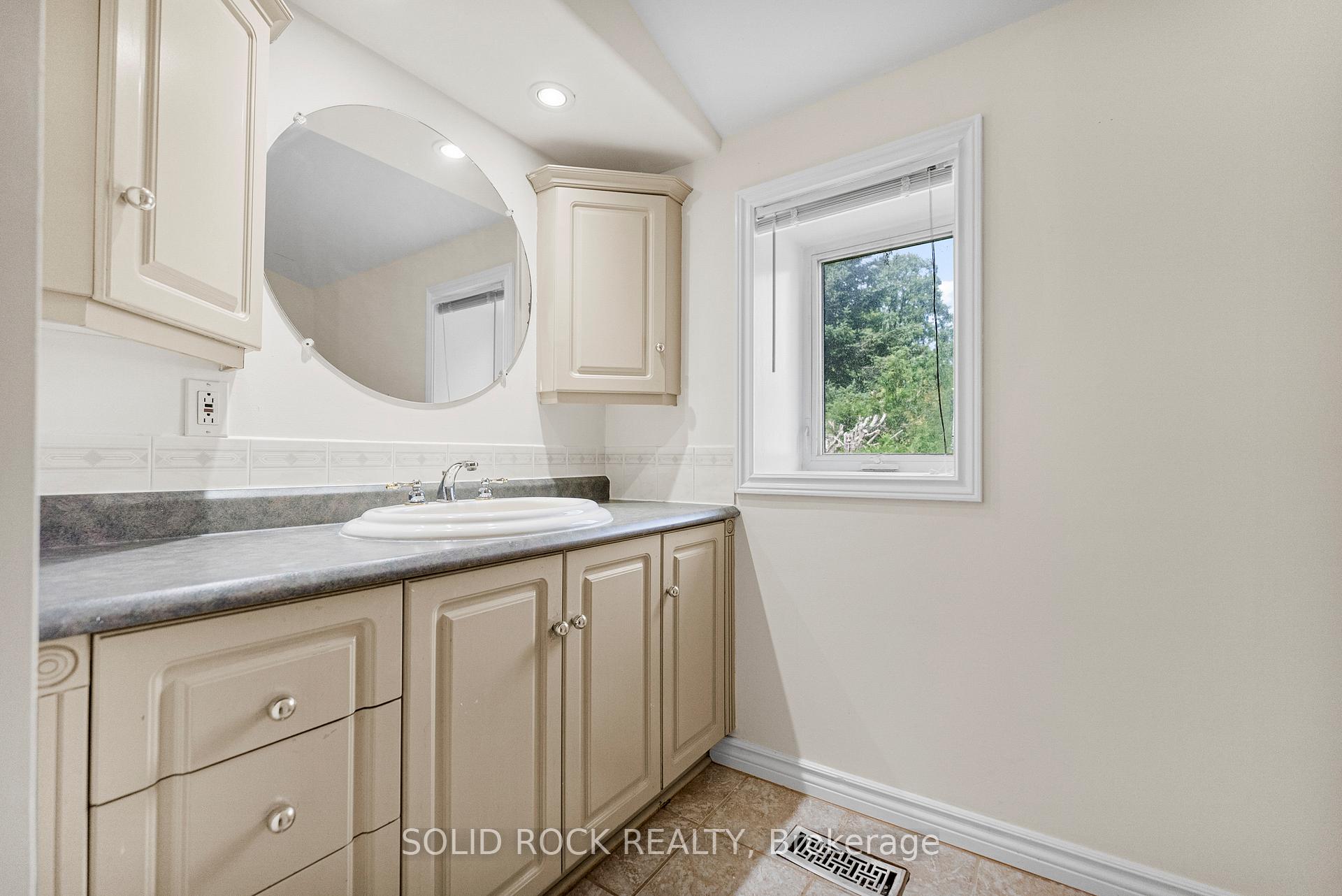 Photo 15 of 306 Richmond Road, Beckwith, Beckwith Twp — HOMEH