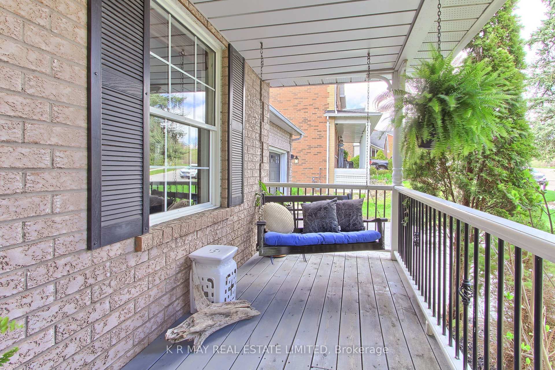 Photo 11 of 2 Widdifield Court, Uxbridge — HOMEH