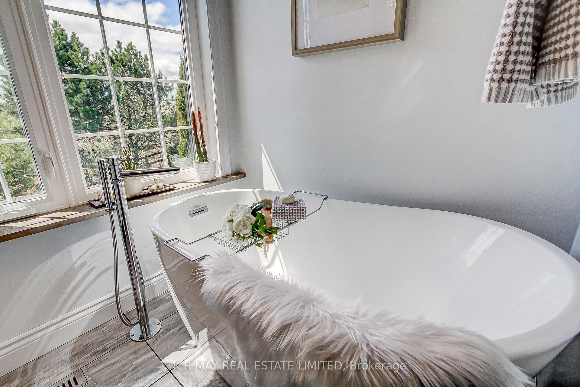 Photo 28 of 2 Widdifield Court, Uxbridge — HOMEH