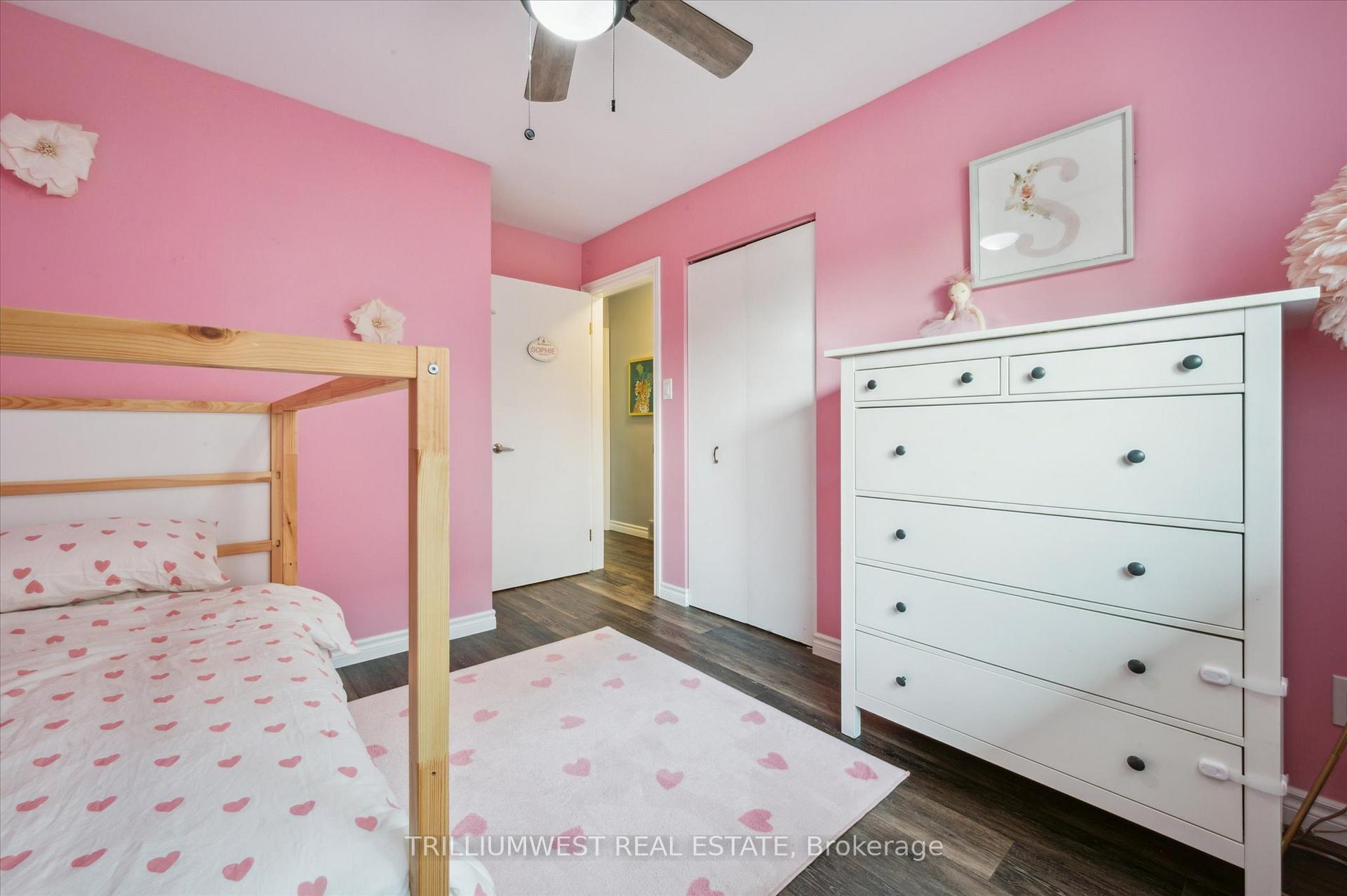 Photo 16 of 291 Parkmount Drive, Waterloo — HOMEH