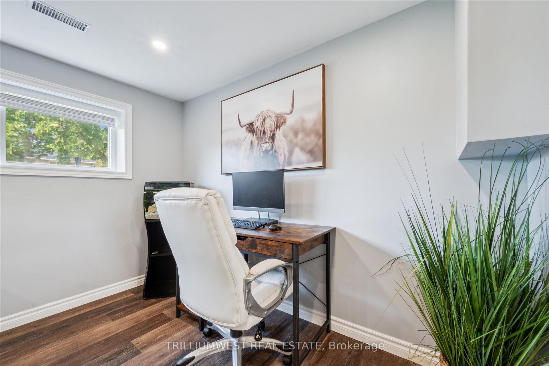 Photo 26 of 291 Parkmount Drive, Waterloo — HOMEH