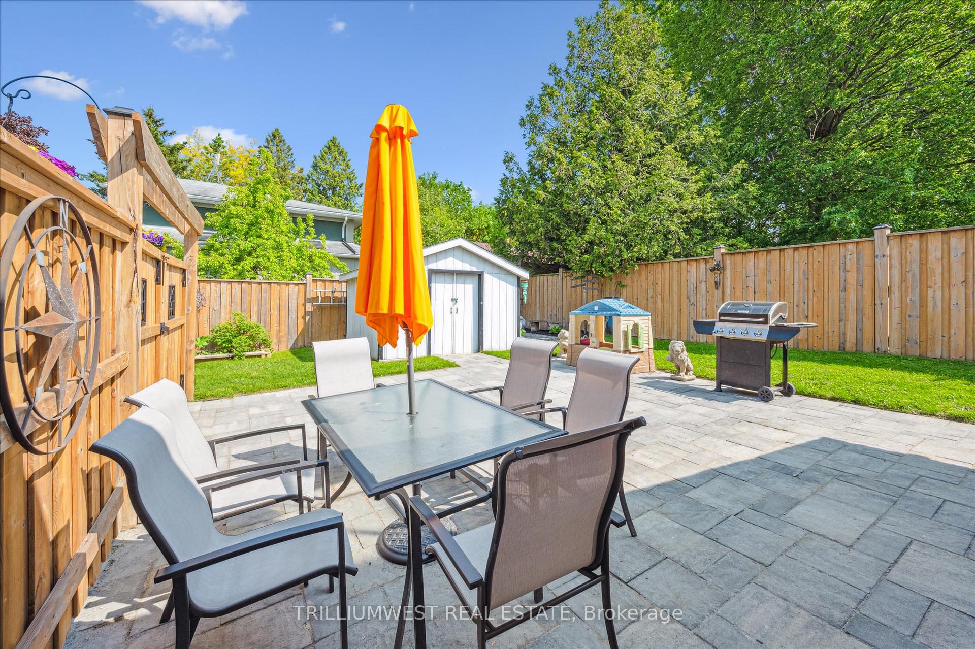 Photo 29 of 291 Parkmount Drive, Waterloo — HOMEH