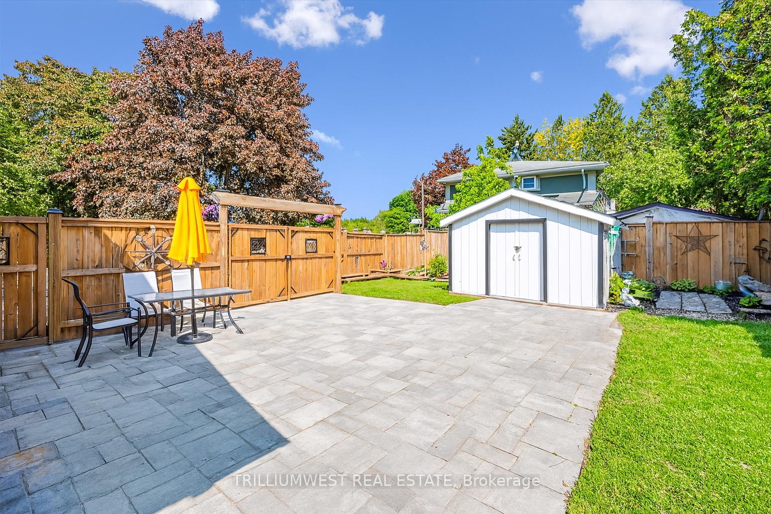 Photo 32 of 291 Parkmount Drive, Waterloo — HOMEH