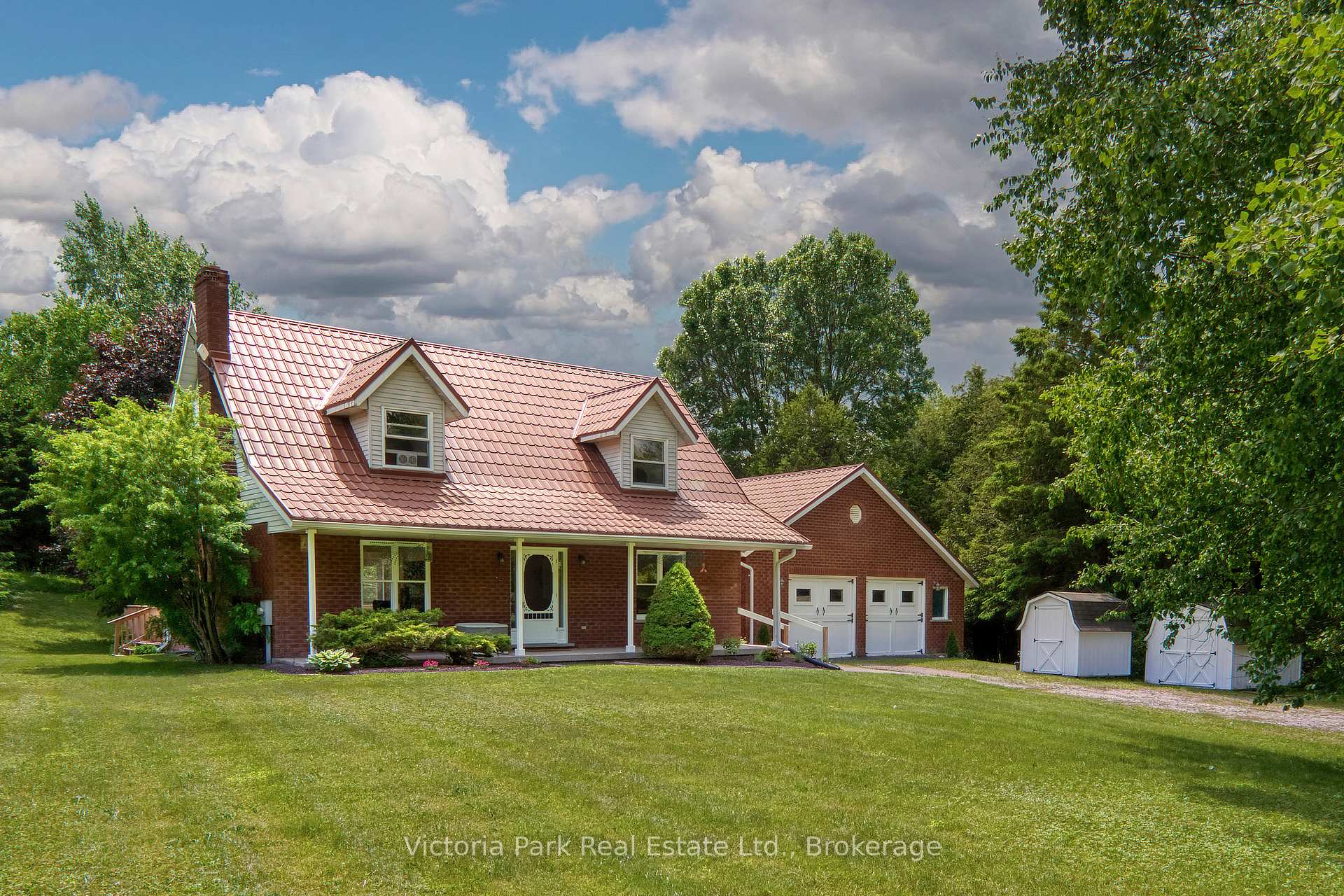 Front of 7135 3 Side Road E