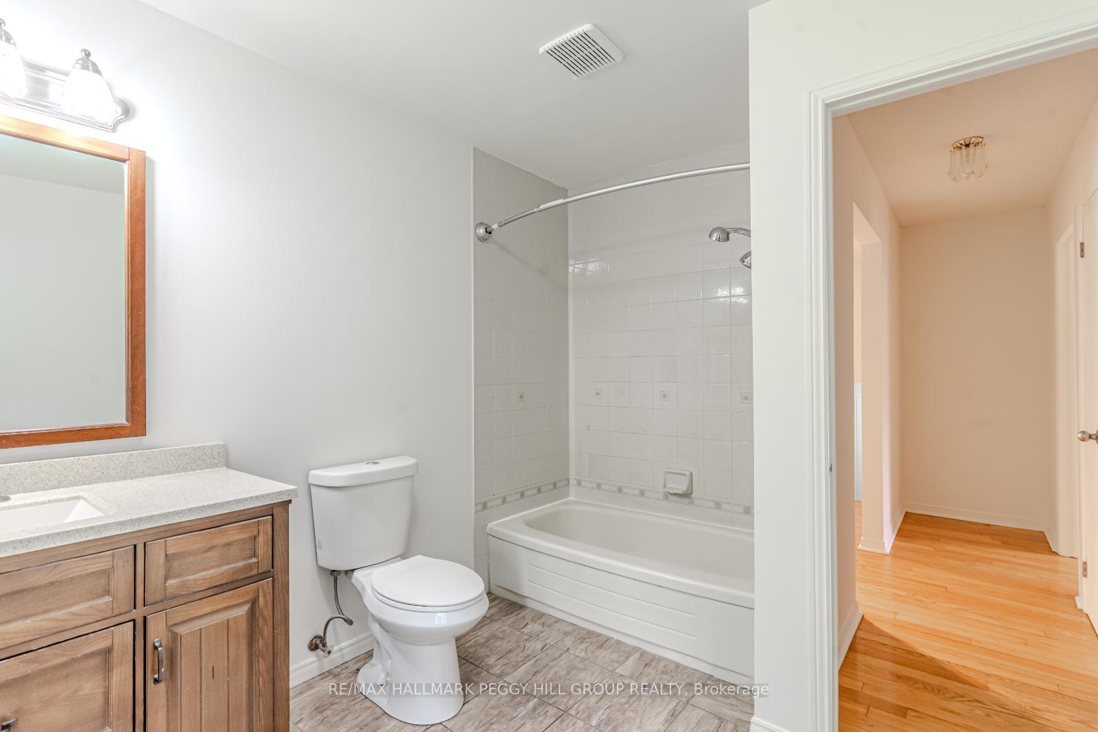 Photo 11 of 26 Innisbrook Drive, Wasaga Beach — HOMEH
