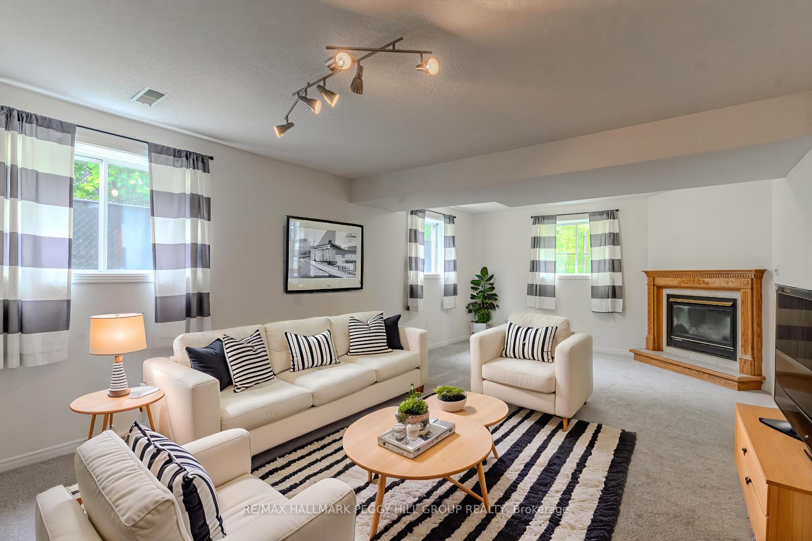 Photo 12 of 26 Innisbrook Drive, Wasaga Beach — HOMEH