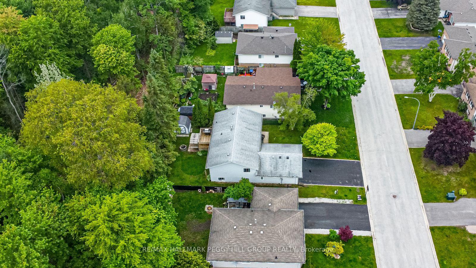 Photo 20 of 26 Innisbrook Drive, Wasaga Beach — HOMEH