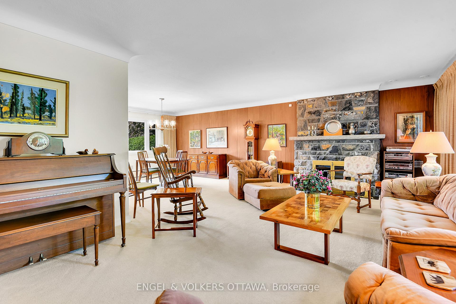 Photo 7 of 436 Crestview Road, Ottawa, Alta Vista/Faircrest Heights — HOMEH