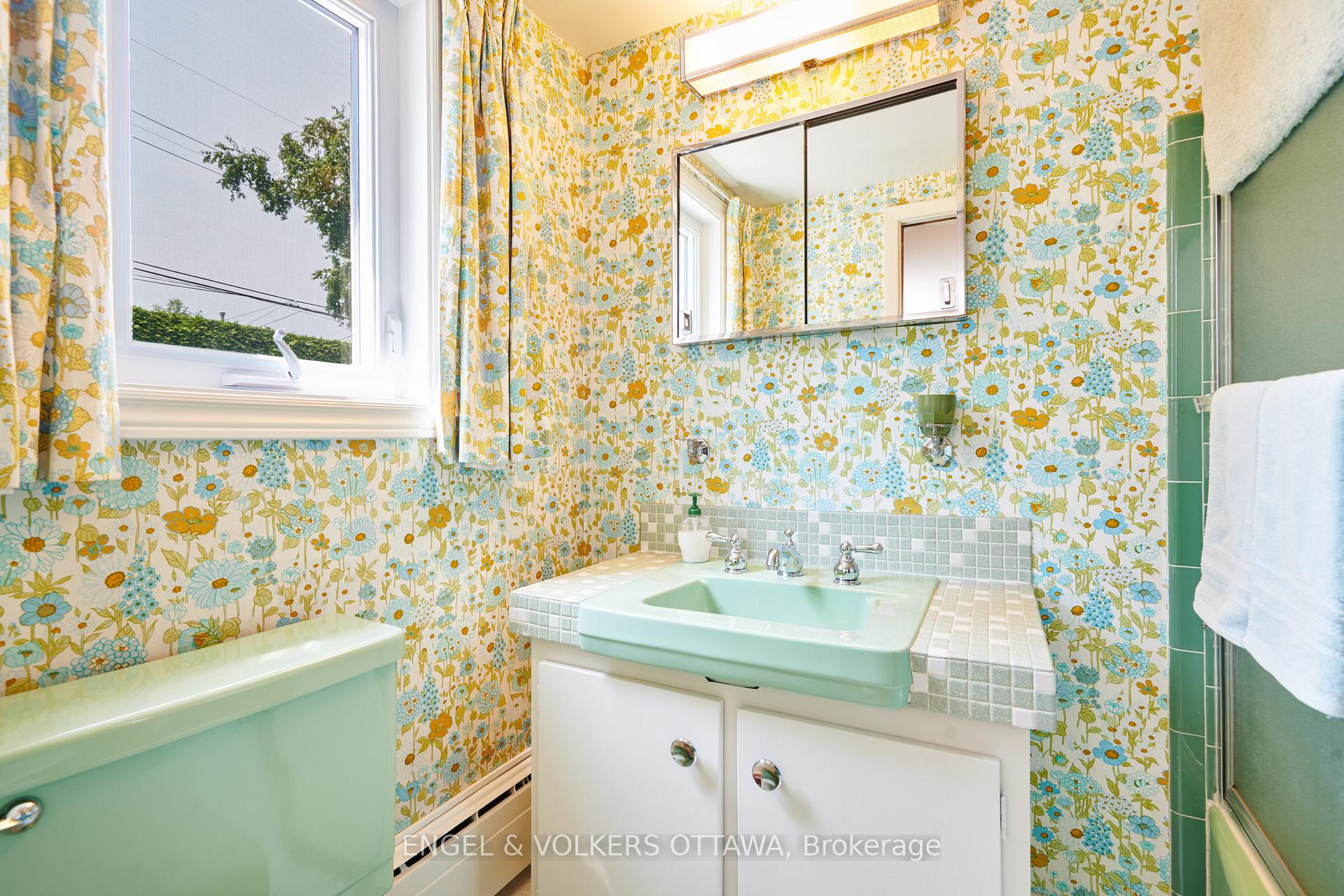 Photo 29 of 436 Crestview Road, Ottawa, Alta Vista/Faircrest Heights — HOMEH