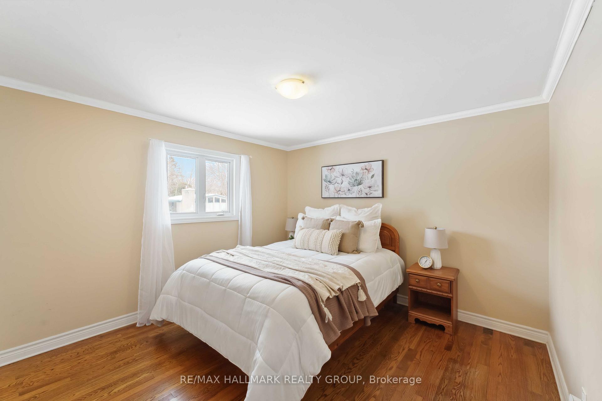 Photo 17 of 6 Ellery Crescent, Ottawa, Lynwood Village — HOMEH