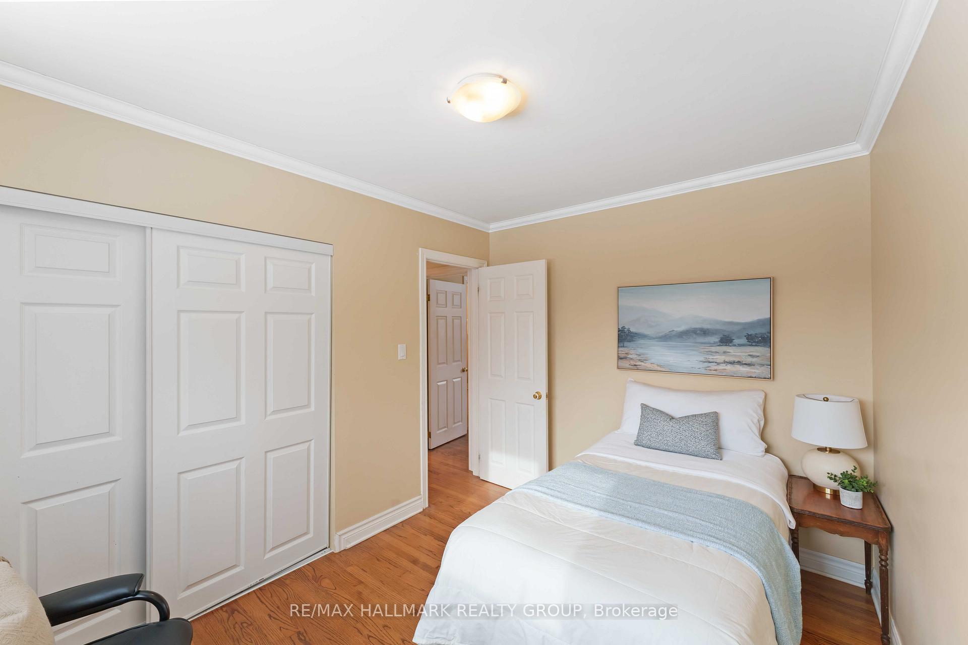 Photo 26 of 6 Ellery Crescent, Ottawa, Lynwood Village — HOMEH