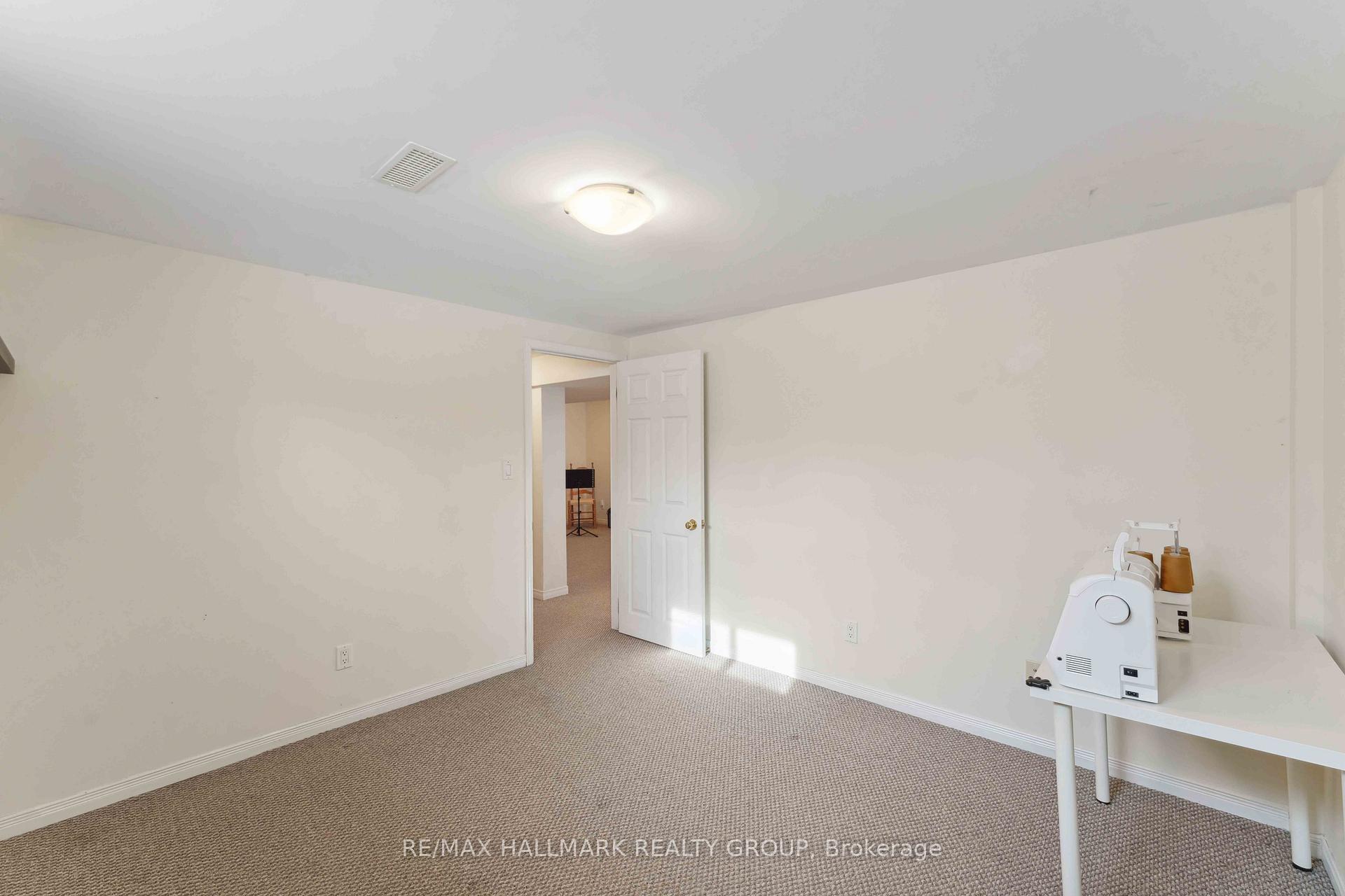 Photo 42 of 6 Ellery Crescent, Ottawa, Lynwood Village — HOMEH