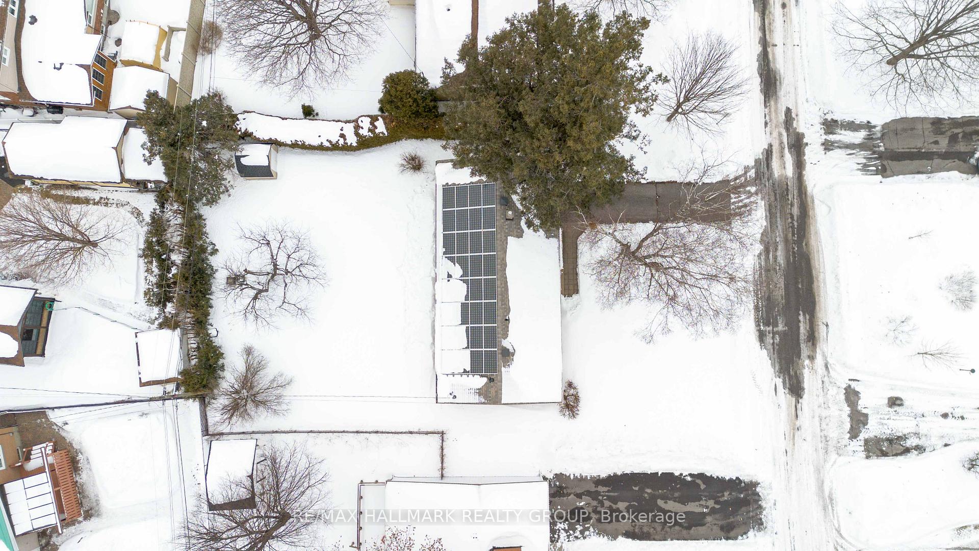 Photo 34 of 6 Ellery Crescent, Ottawa, Lynwood Village — HOMEH