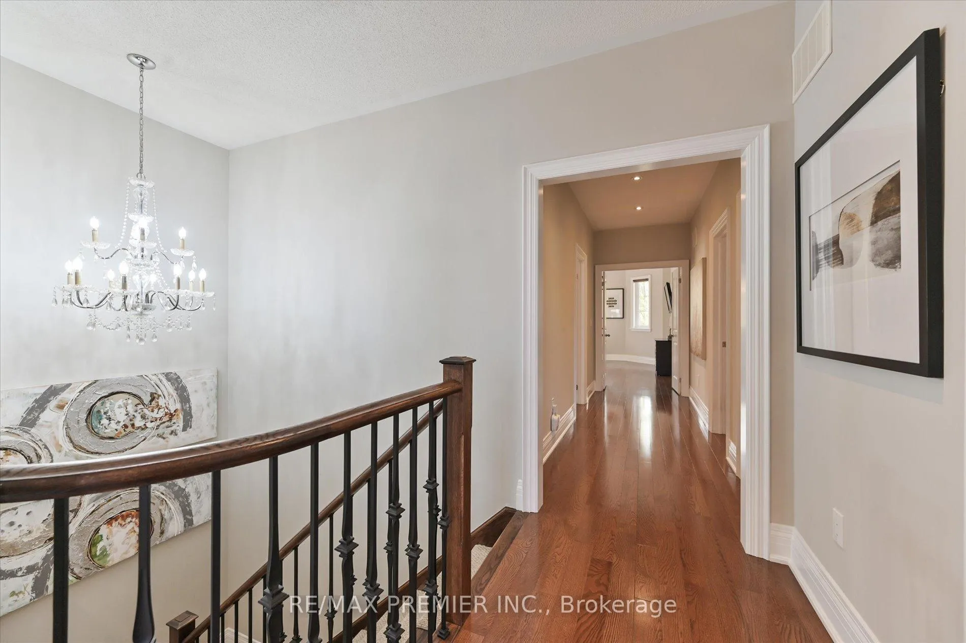 Photo 19 of 64 Heintzman Crescent, Vaughan, Patterson — HOMEH