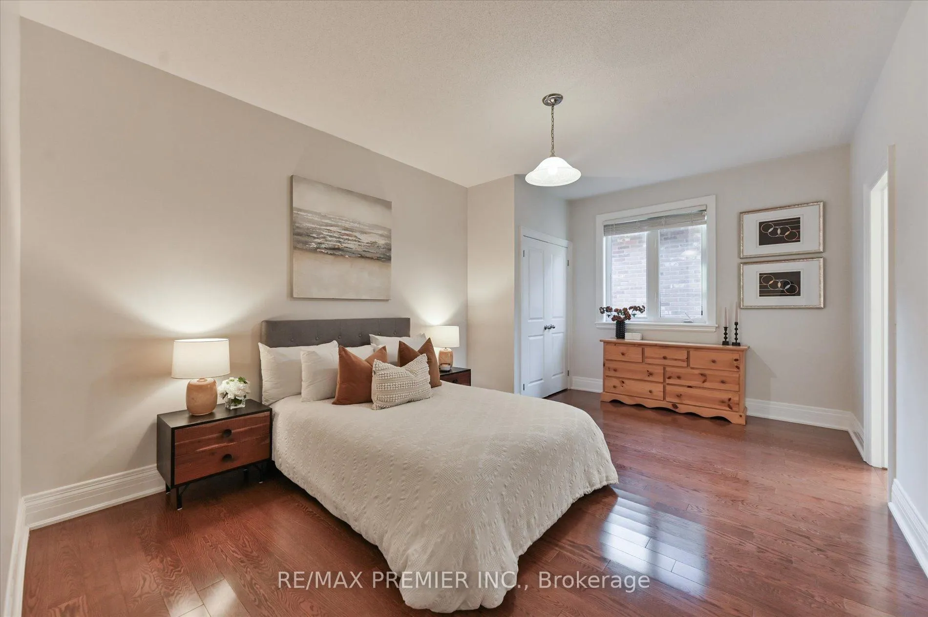 Photo 29 of 64 Heintzman Crescent, Vaughan, Patterson — HOMEH