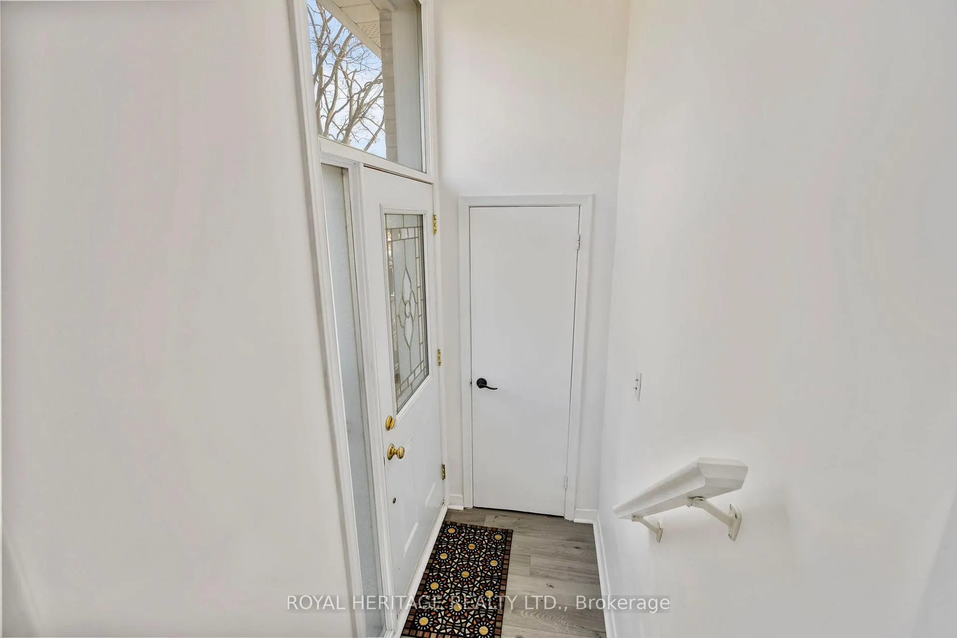 Photo 2 of 121 Tulloch Drive, Ajax, South East — HOMEH