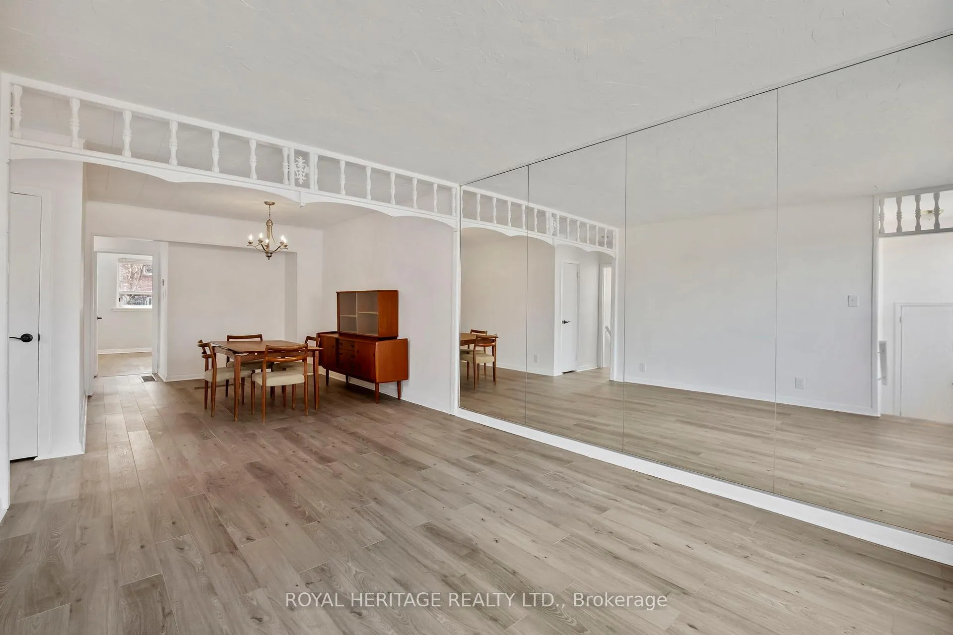Photo 6 of 121 Tulloch Drive, Ajax, South East — HOMEH