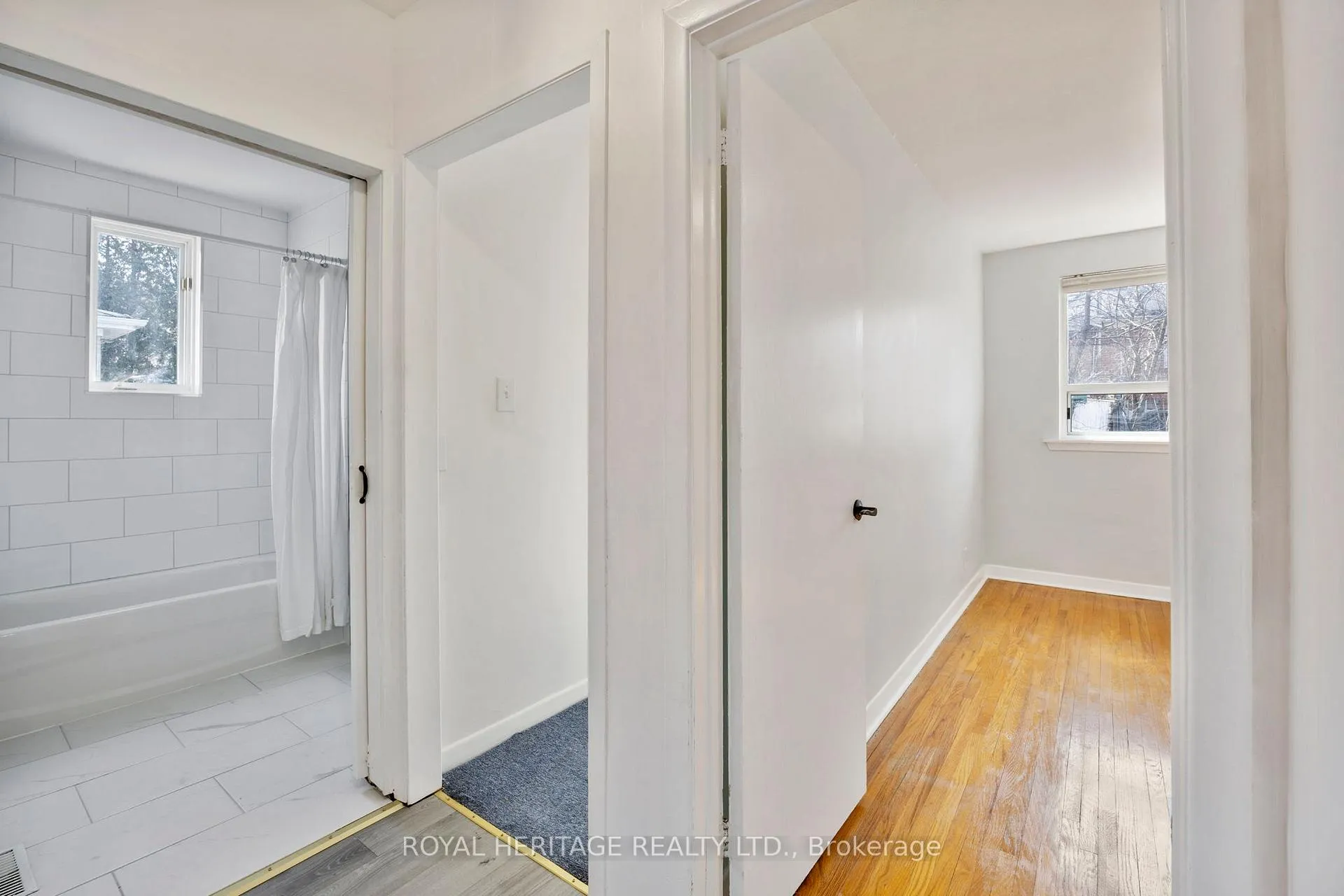 Photo 12 of 121 Tulloch Drive, Ajax, South East — HOMEH