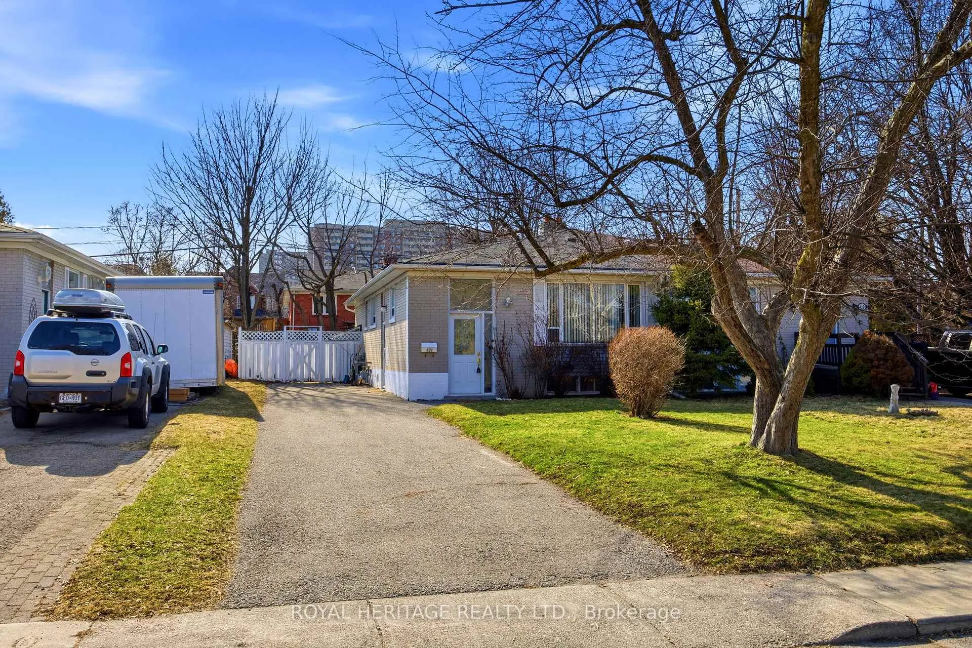 Photo 33 of 121 Tulloch Drive, Ajax, South East — HOMEH