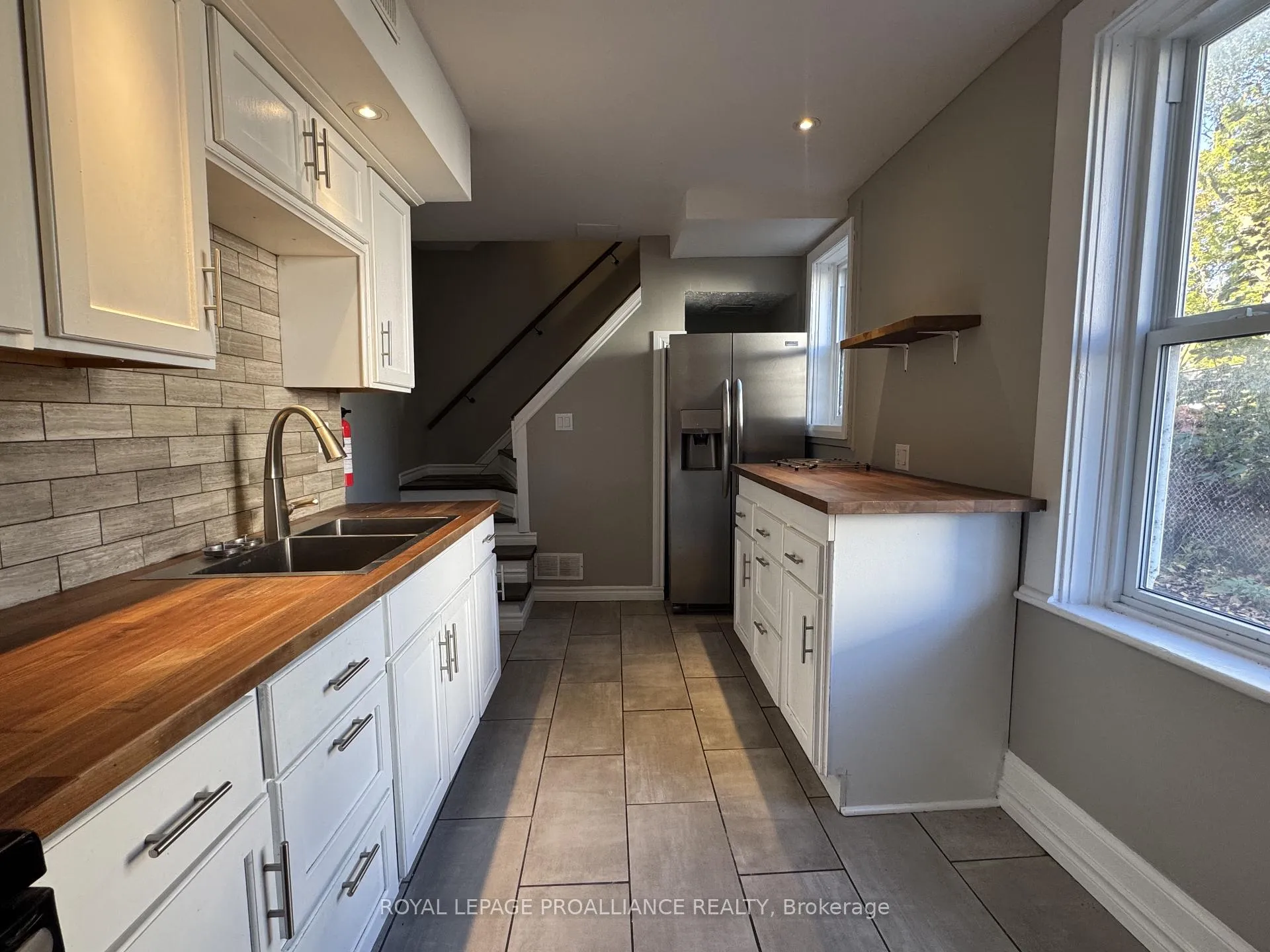 Photo 5 of Unit A, 28 Sinclair Street, Belleville, Belleville Ward — HOMEH
